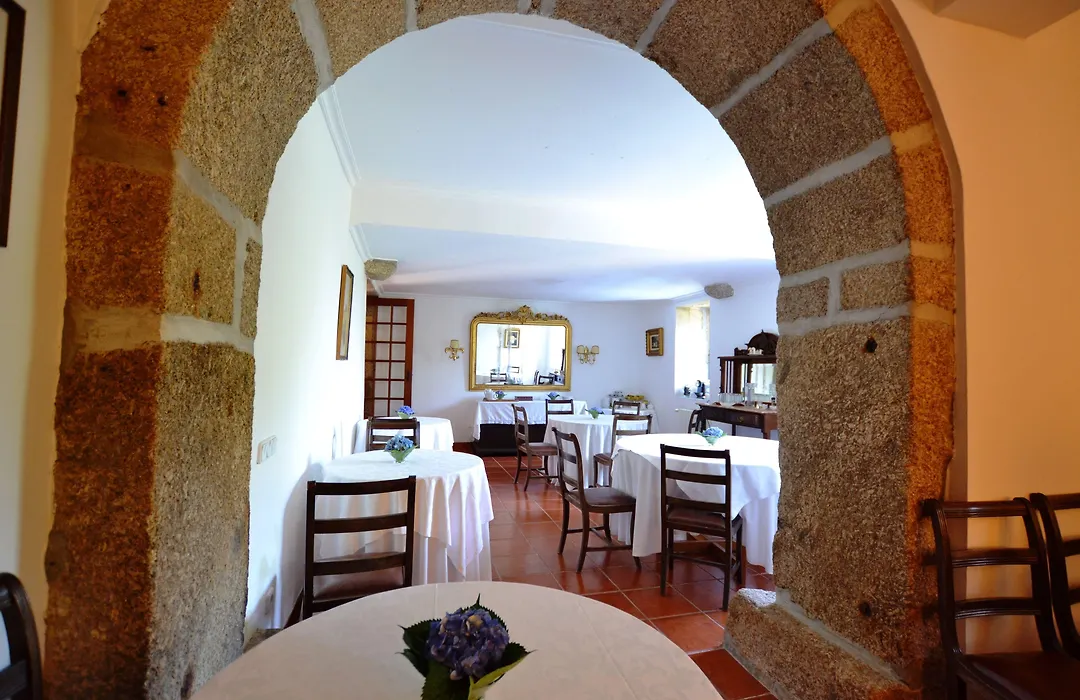 Casa Dos Assentos De Quintiaes-1
